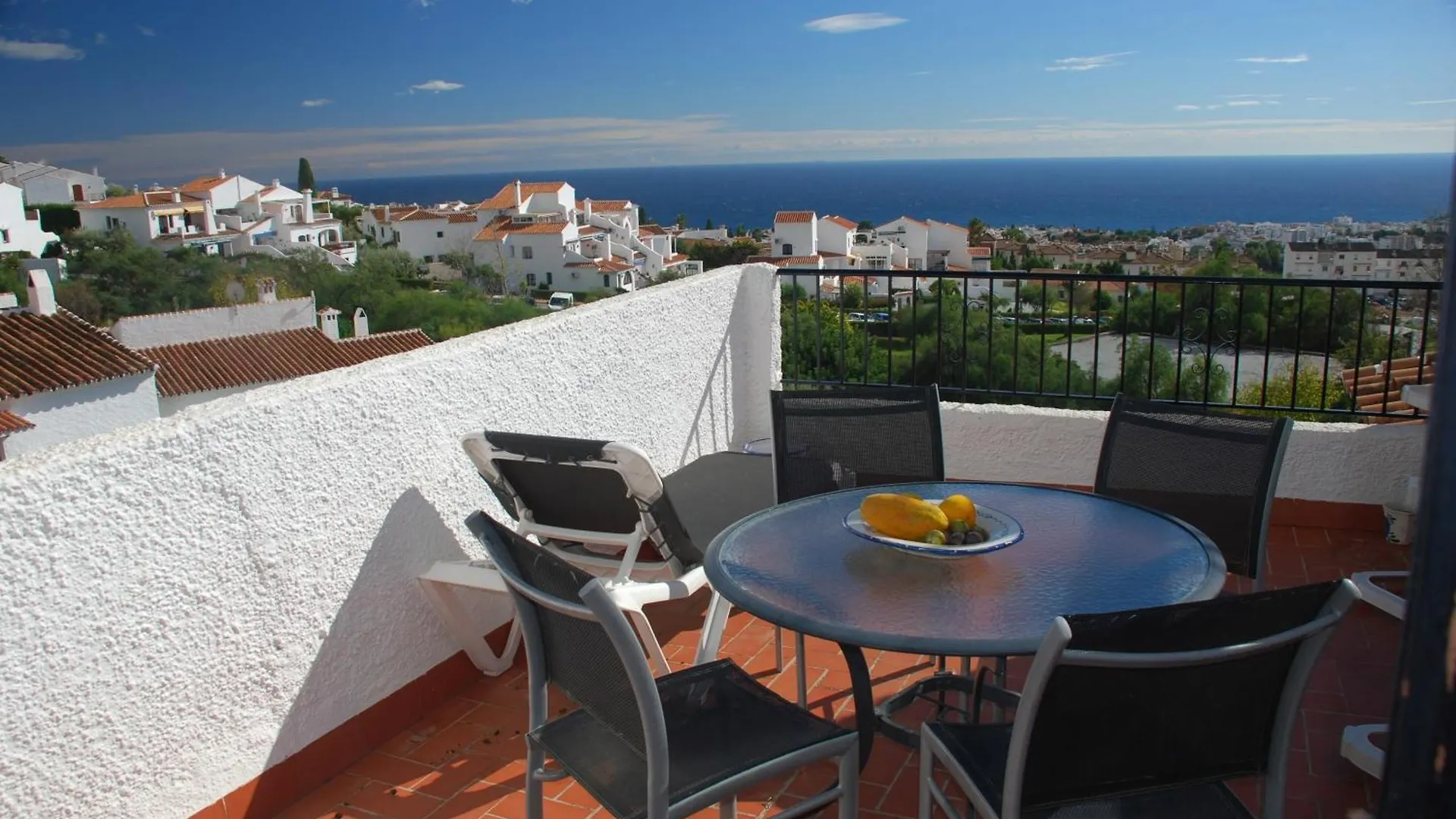Nerja - Tolle Aussicht Und Poolbereich Villa